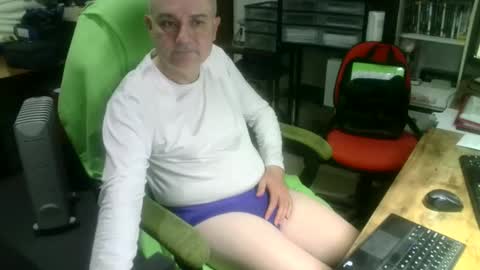 ernello online show from November 1, 2025, 6:21 pm