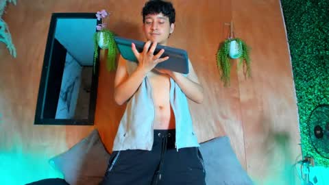 eros_fang online show from April 1, 2026, 12:00 am