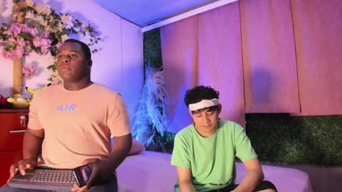 eros_fang online show from April 6, 2026, 9:54 am