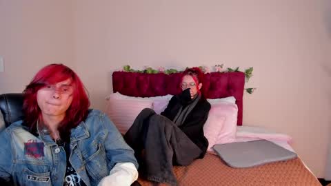 eros_nyx_ online show from May 15, 2026, 1:29 pm