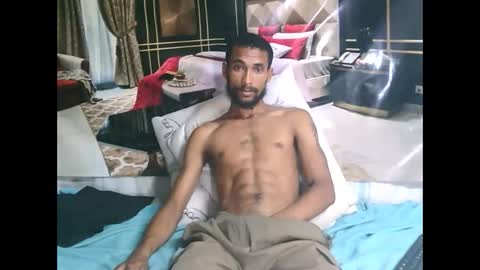 Liam online show from April 17, 2026, 11:52 pm