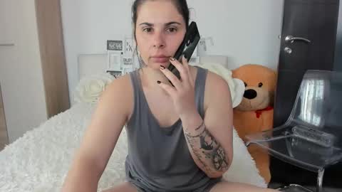 Snapshot of eroticsensualkitty4u chatting on April 20, 2026, 7:33 am eroticsensualkitty4u online show from April 20, 2026, 7:33 am