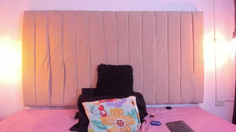 Scarlett online show from February 11, 2026, 4:17 am