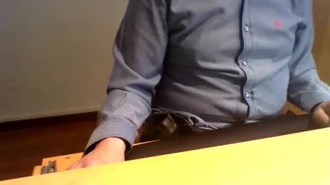 esclavo_hot online show from April 20, 2026, 5:05 pm