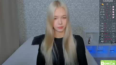 Megan and Brad online show from November 17, 2025, 4:18 am