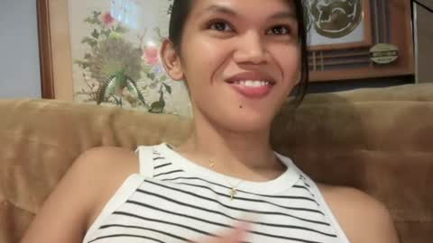 Snapshot of esilchan chatting on May 21, 2026, 7:26 am Chelliane online show from May 21, 2026, 7:26 am