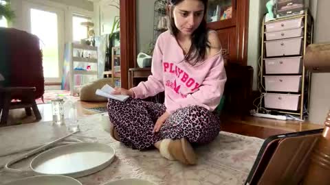 Snapshot of esimaralda chatting on May 23, 2026, 4:11 pm esimaralda online show from May 23, 2026, 4:11 pm