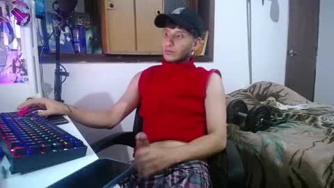 Snapshot of esjrobles chatting on December 13, 2024, 7:15 am Esteban online show from December 13, 2024, 7:15 am