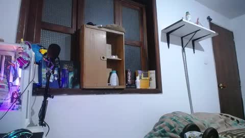 Snapshot of esjrobles chatting on December 22, 2024, 5:12 am Esteban online show from December 22, 2024, 5:12 am