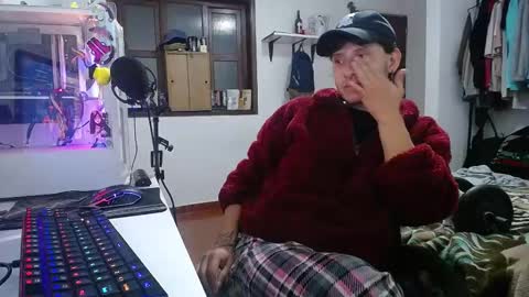 Snapshot of esjrobles chatting on January 25, 2025, 6:12 am Esteban online show from January 25, 2025, 6:12 am