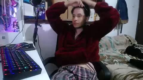 Snapshot of esjrobles chatting on January 28, 2025, 7:43 am Esteban online show from January 28, 2025, 7:43 am
