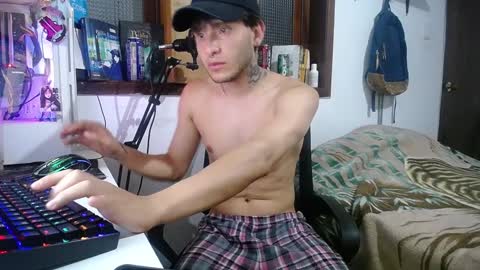 Snapshot of esjrobles chatting on February 6, 2025, 4:10 am Esteban online show from February 6, 2025, 4:10 am