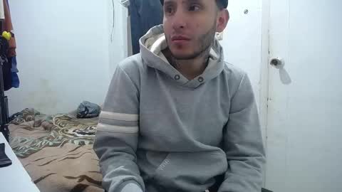 Snapshot of esjrobles chatting on September 22, 2025, 12:40 pm Esteban online show from September 22, 2025, 12:40 pm