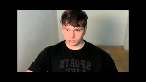 eskol212 online show from June 5, 2026, 6:57 pm