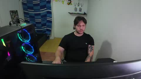 Snapshot of eskol212 chatting on July 18, 2026, 12:59 am eskol212 online show from July 18, 2026, 12:59 am