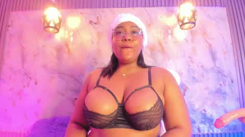 esmeralda online show from December 31, 2024, 12:36 pm