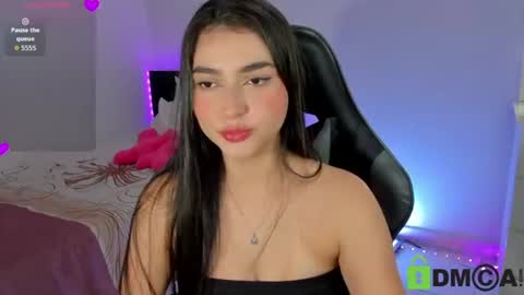 Esmeralda online show from July 19, 2026, 12:31 pm