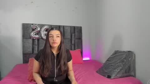 Perla online show from March 24, 2026, 7:24 am