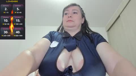 Snapshot of esmeraldo_mfc chatting on June 18, 2026, 10:25 pm Esmeralda online show from June 18, 2026, 10:25 pm