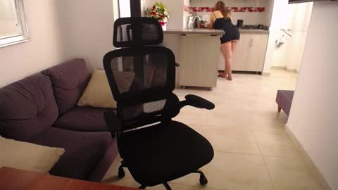 Juliana online show from March 8, 2026, 2:21 pm