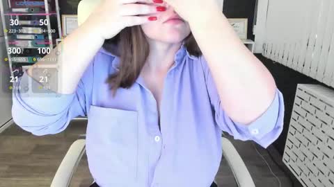 Ava online show from September 10, 2025, 1:27 am