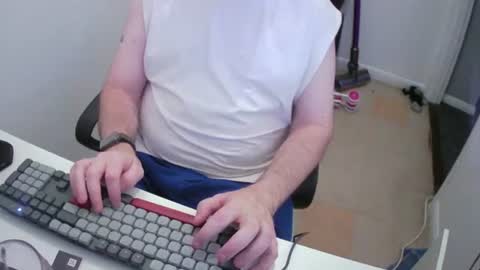 Snapshot of essex_wild chatting on July 8, 2026, 8:02 pm Morph online show from July 8, 2026, 8:02 pm