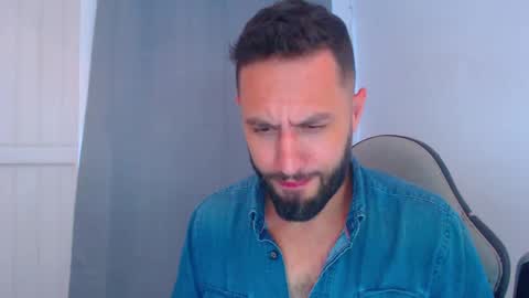 esteban online show from December 17, 2024, 9:27 pm