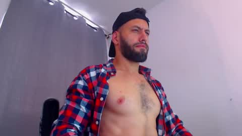 esteban online show from February 7, 2025, 7:06 pm