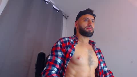 esteban online show from February 8, 2025, 10:40 pm