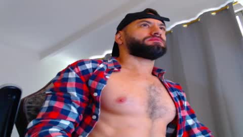 esteban online show from November 24, 2025, 1:00 pm