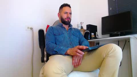 esteban online show from March 13, 2026, 4:35 pm