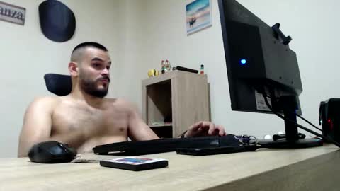 Esteban Fernandez online show from February 28, 2026, 2:45 am