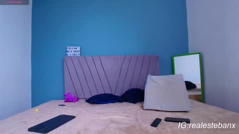 E S T E B A N online show from April 6, 2026, 5:58 pm