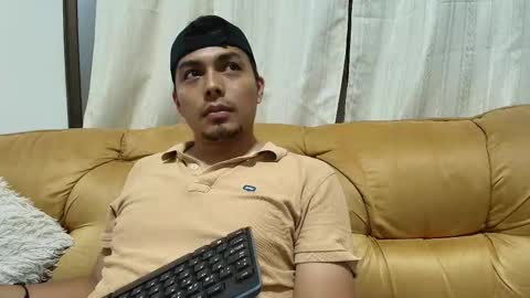 Esteban online show from September 27, 2025, 11:21 pm