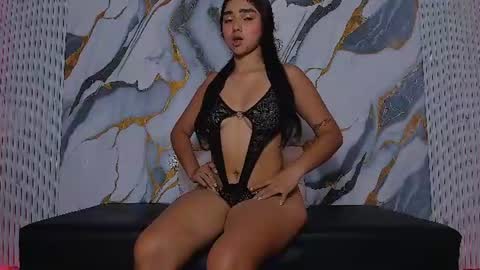 Snapshot of estefani_doll chatting on July 19, 2026, 12:58 am estefani_doll online show from July 19, 2026, 12:58 am