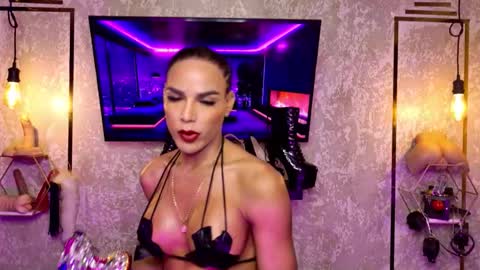 estefania1812 online show from March 5, 2026, 12:17 am