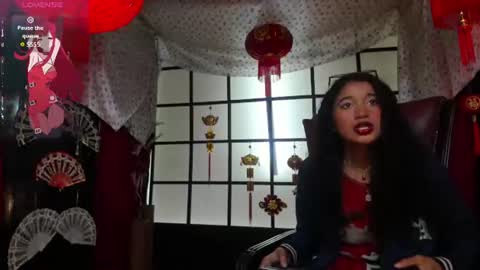 estefanya online show from June 17, 2026, 7:04 pm