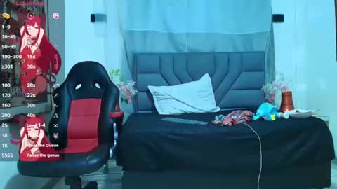 estefanya online show from July 18, 2026, 7:17 pm