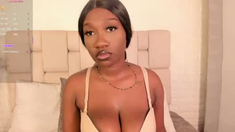 Snapshot of estefanyy_ chatting on May 19, 2026, 6:09 am estefany online show from May 19, 2026, 6:09 am