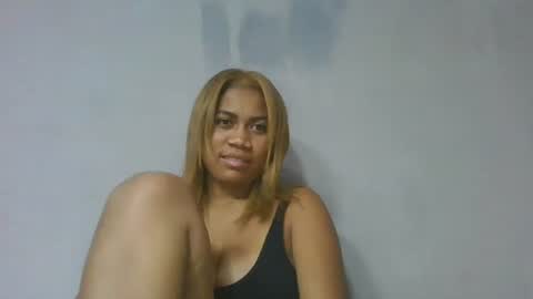 Snapshot of estelah796836 chatting on May 18, 2026, 4:13 pm estelah796836 online show from May 18, 2026, 4:13 pm