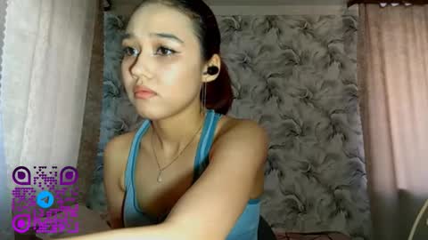 Snapshot of estellekirbo chatting on March 12, 2026, 1:06 pm estellekirbo online show from March 12, 2026, 1:06 pm