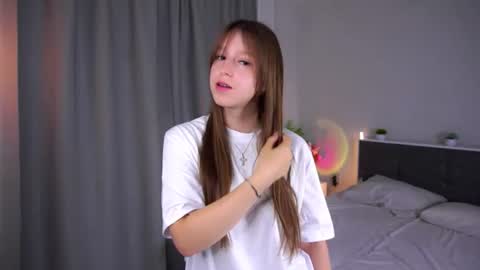 Lily online show from July 22, 2026, 5:38 pm