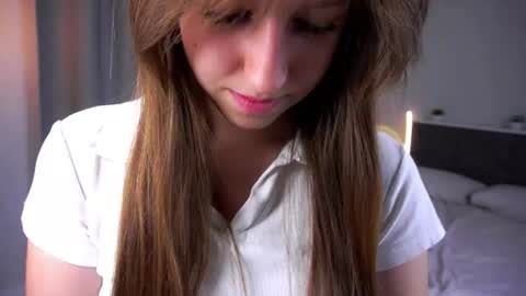 Lily online show from July 28, 2026, 7:39 pm