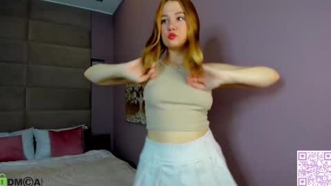 Ester online show from September 17, 2025, 12:56 am