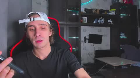 LOUIS online show from November 18, 2025, 2:28 am