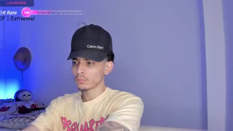 Snapshot of estivenvel chatting on March 5, 2025, 3:07 pm estivenvel online show from March 5, 2025, 3:07 pm