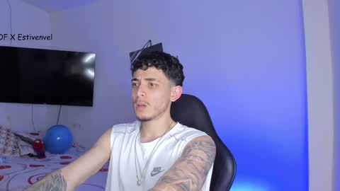 Snapshot of estivenvel chatting on September 23, 2025, 5:38 pm estivenvel online show from September 23, 2025, 5:38 pm