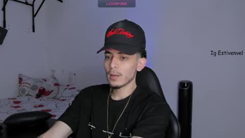 Snapshot of estivenvel chatting on October 24, 2025, 2:13 pm estivenvel online show from October 24, 2025, 2:13 pm