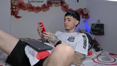 Snapshot of estivenvel chatting on November 24, 2025, 3:56 pm estivenvel online show from November 24, 2025, 3:56 pm