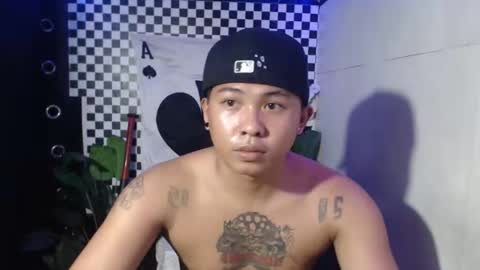 Snapshot of esward_tynn chatting on November 25, 2025, 8:25 am im esward tynn online show from November 25, 2025, 8:25 am